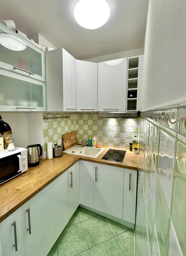 Gold 2 King Size Bed, Metro X2 Free Wifi, 50'Tv Netflix, Hbo, Appletv+ Lejlighed Warszawa Eksteriør billede