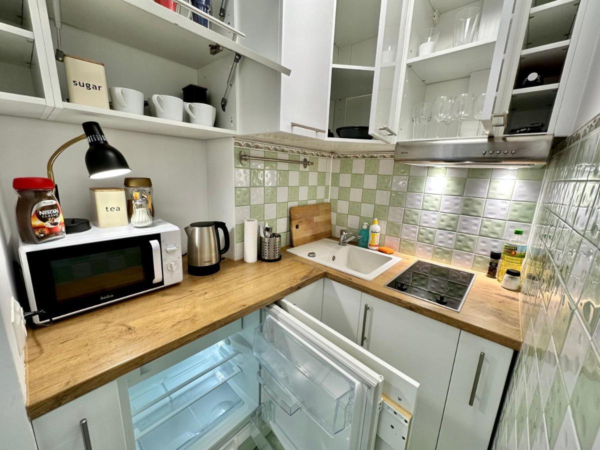 Gold 2 King Size Bed, Metro X2 Free Wifi, 50'Tv Netflix, Hbo, Appletv+ Lejlighed Warszawa Eksteriør billede