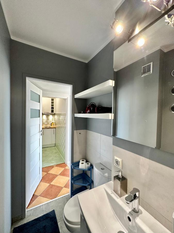 Gold 2 King Size Bed, Metro X2 Free Wifi, 50'Tv Netflix, Hbo, Appletv+ Lejlighed Warszawa Eksteriør billede
