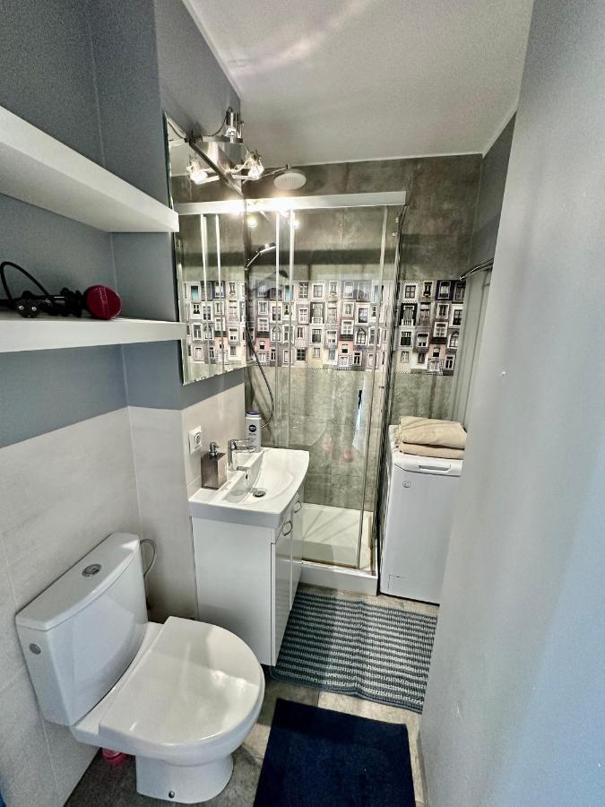 Gold 2 King Size Bed, Metro X2 Free Wifi, 50'Tv Netflix, Hbo, Appletv+ Lejlighed Warszawa Eksteriør billede